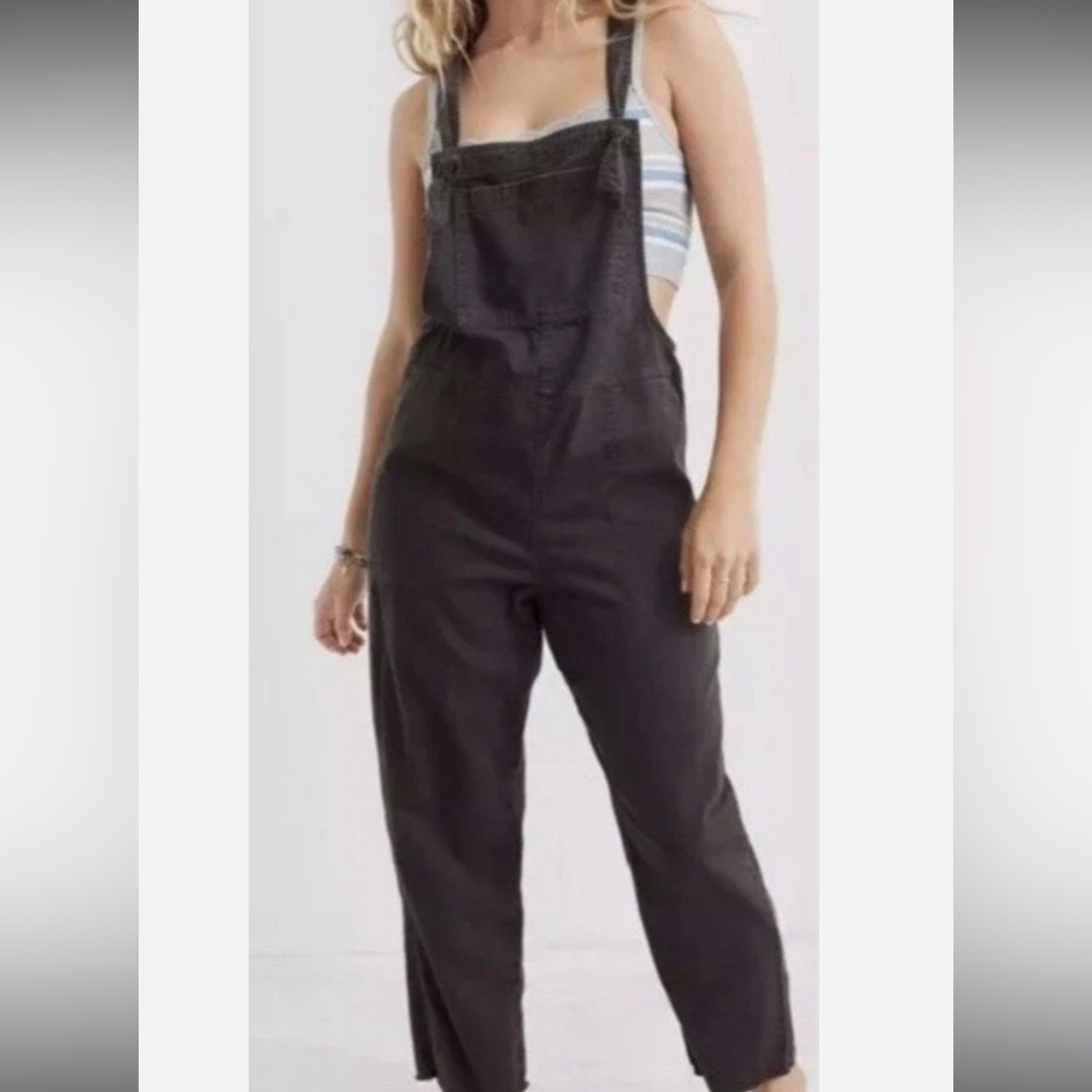 Aerie Charcoal Gray Corduroy Overalls